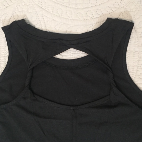 SO NWT TWIST BACK MUSCLE TANK TOP - Picture 7 of 11